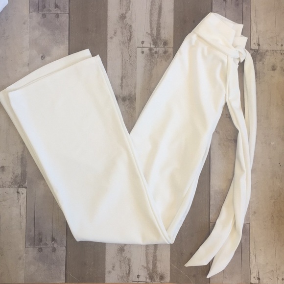 White flared pants - Picture 4 of 4